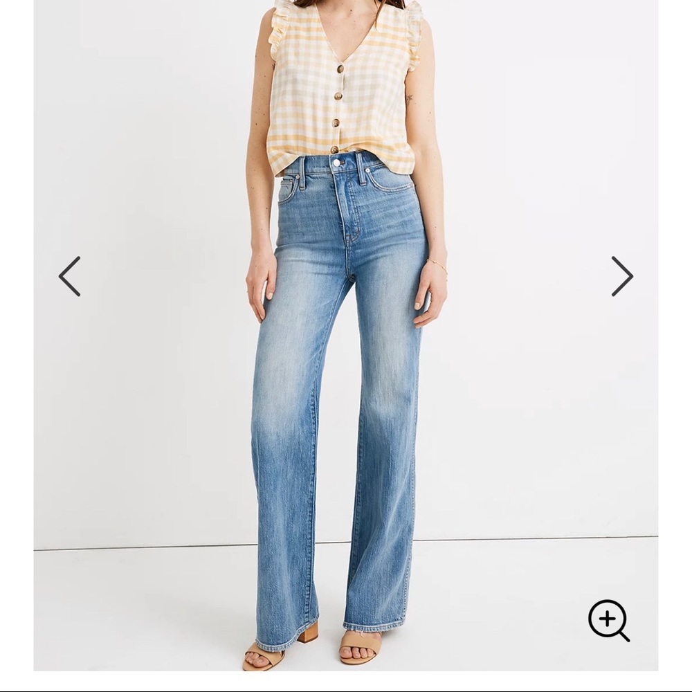 11" High-Rise Flare Jeans in Arbordale Wash